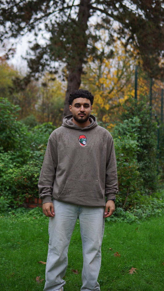 Dark Grauer star’s Oversized Hoodie